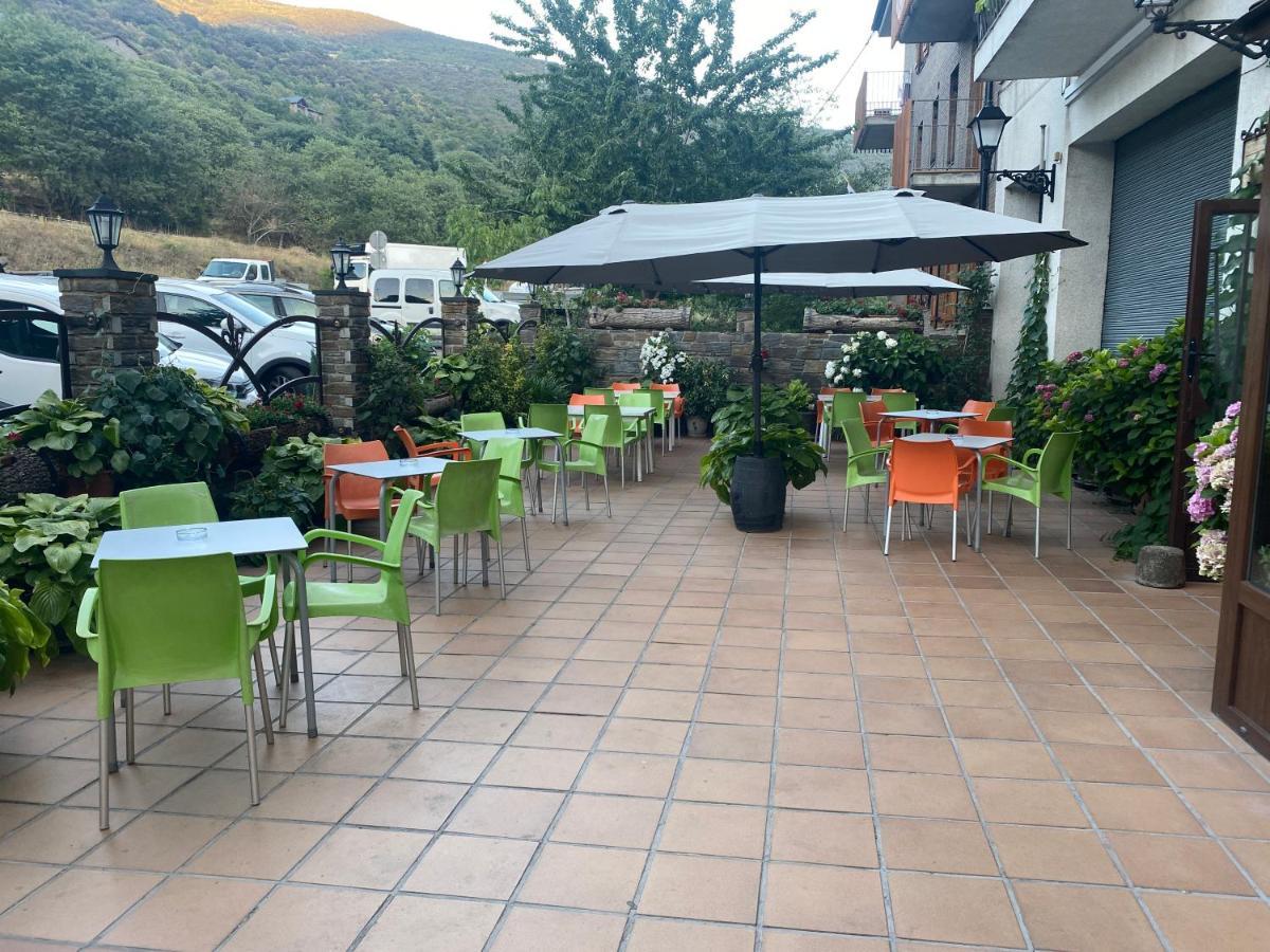 Hostal Can Josep Sort Exterior foto
