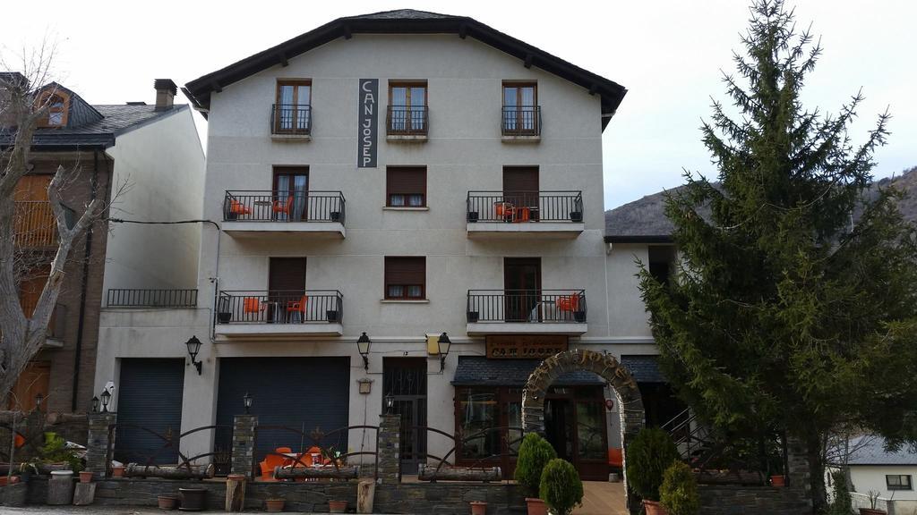 Hostal Can Josep Sort Exterior foto